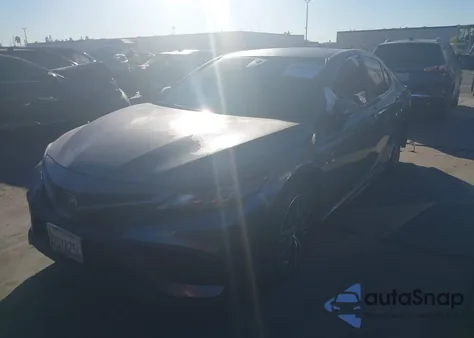 2023 Toyota Camry Se z USA, uszkodzony, nr VIN 4T1G11AKXPU745967